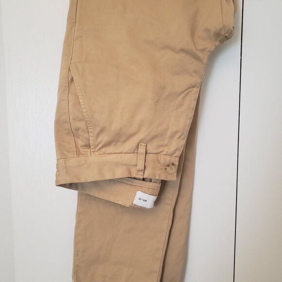 Isto light khaki chinos - like new - Picture 1 of 3